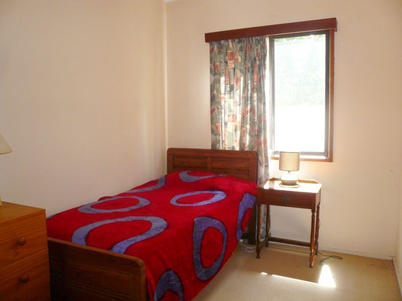 29 Hughes Street, Point Clare NSW 2250