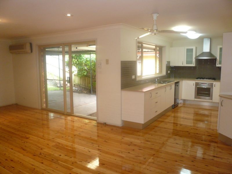 29 Tania Drive, Point Clare NSW 2250