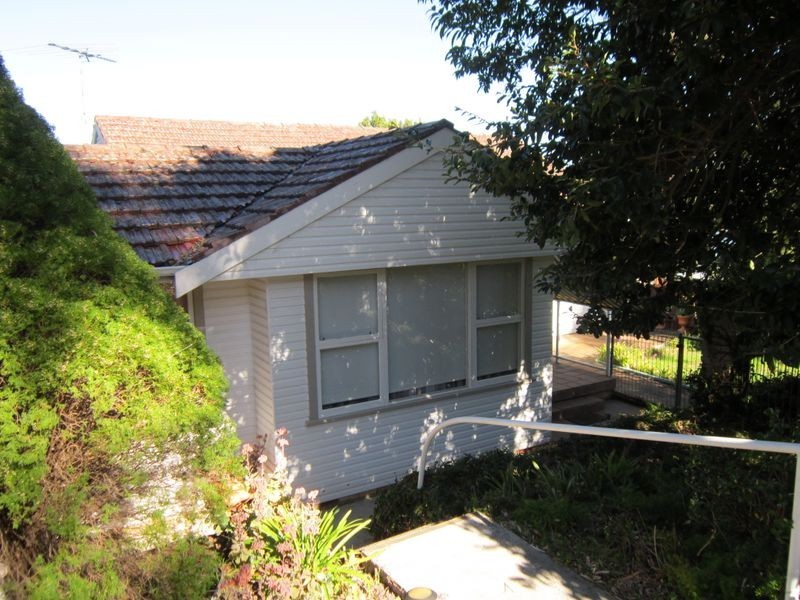 51 Caroline Street, East Gosford NSW 2250