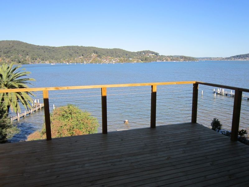 51 Caroline Street, East Gosford NSW 2250