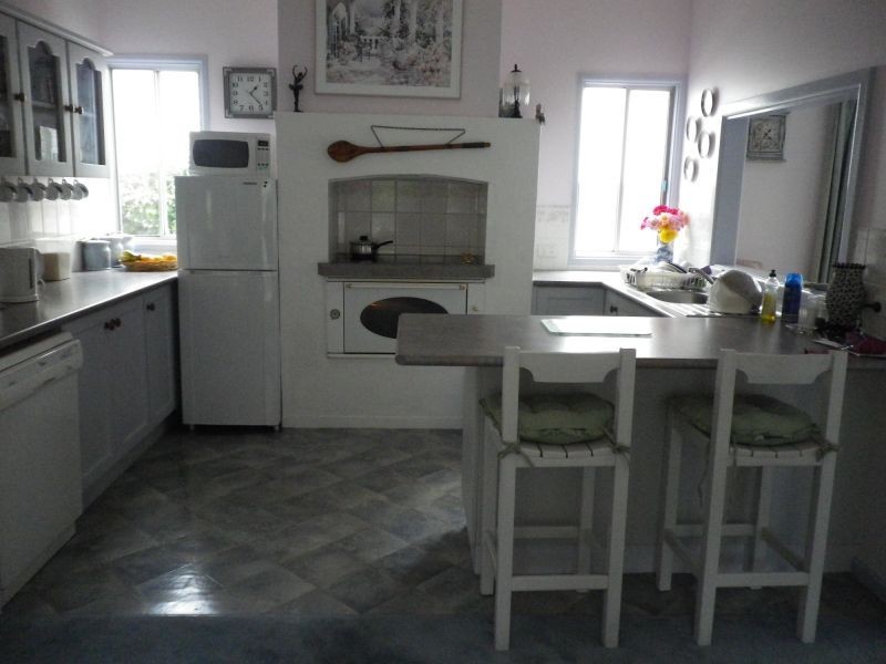 8b Noonan Point Avenue, Point Clare NSW 2250