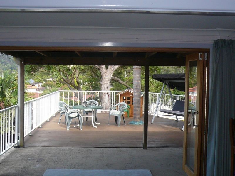 8b Noonan Point Avenue, Point Clare NSW 2250