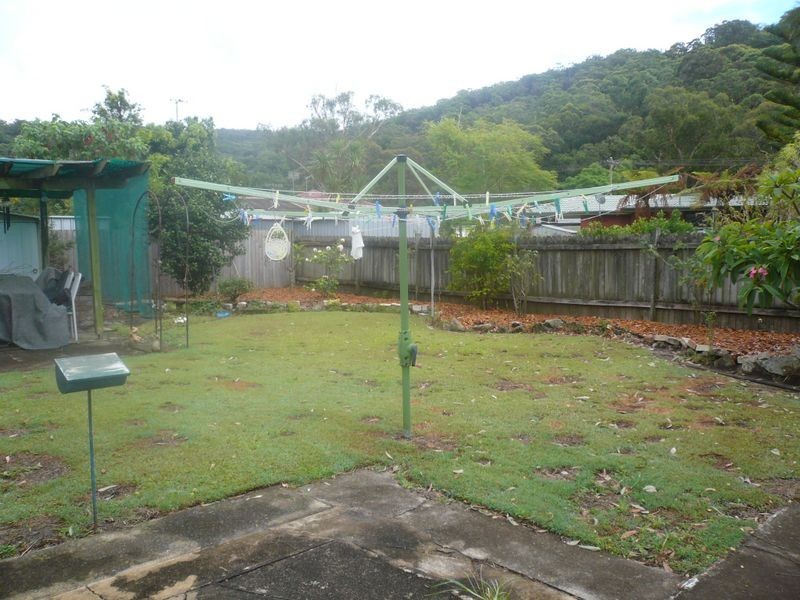 17 Blue Waters Pde, Tascott NSW 2250