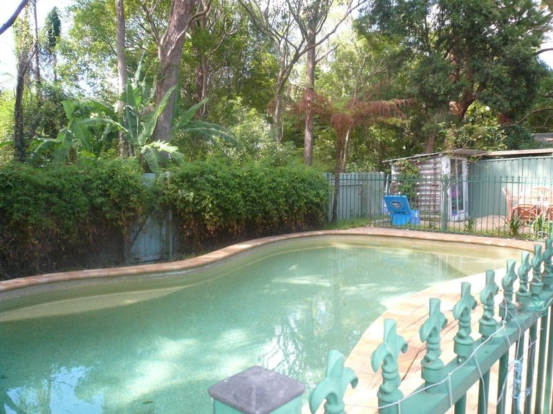 18 Wendy Drive, Point Clare NSW 2250