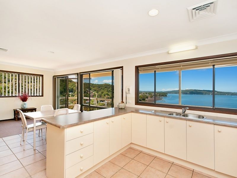 12 Sandstone Crescent, Tascott NSW 2250