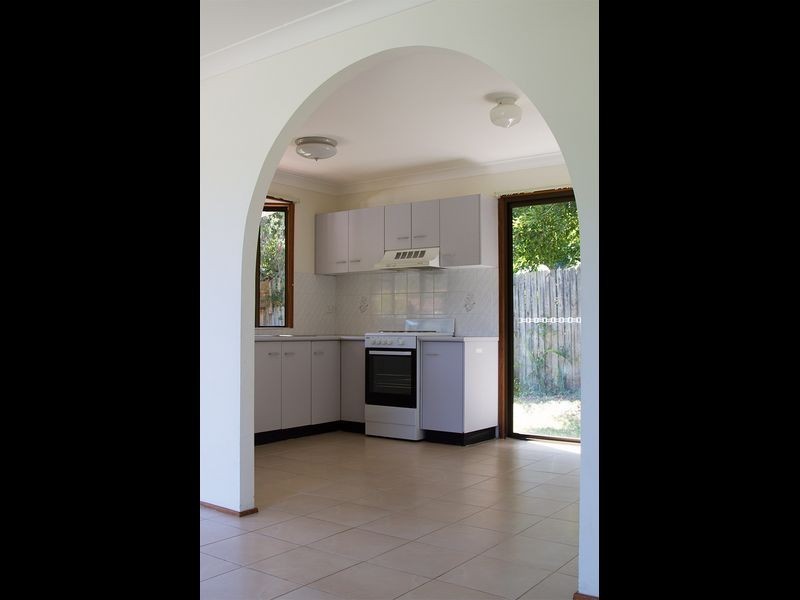 13 Alukea Avenue, Point Clare NSW 2250