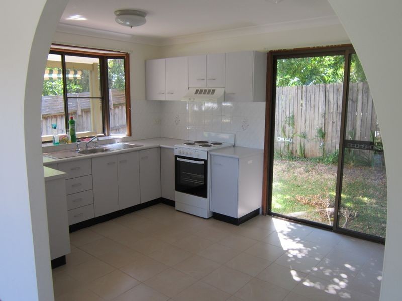 13 Alukea Avenue, Point Clare NSW 2250