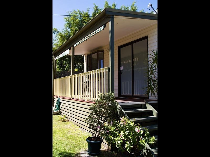 13 Alukea Avenue, Point Clare NSW 2250