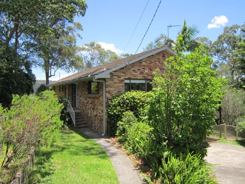22 Fiona Street, Point Clare NSW 2250