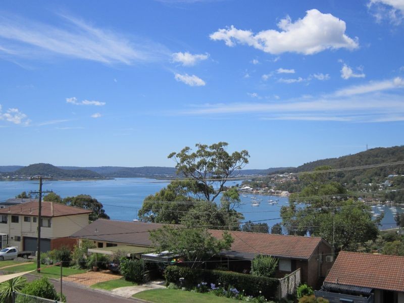 40 Sandstone Crescent, Tascott NSW 2250