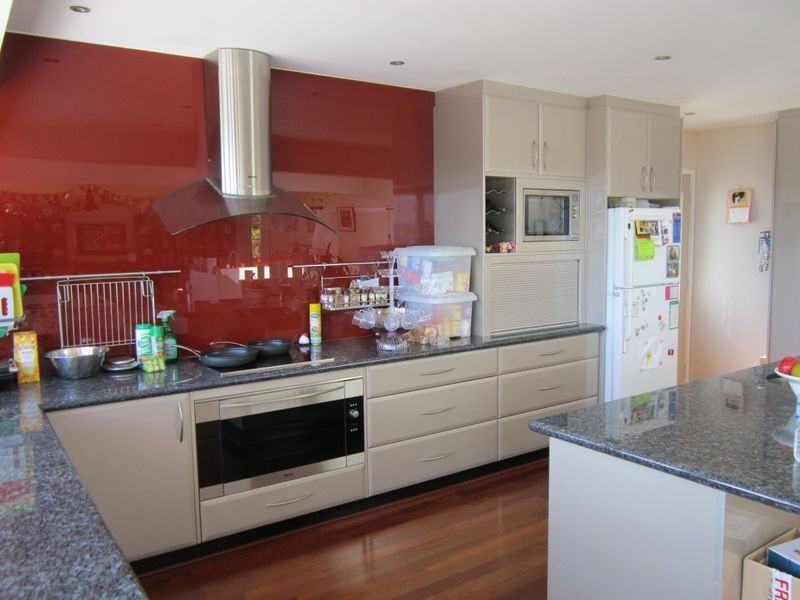 40 Sandstone Crescent, Tascott NSW 2250