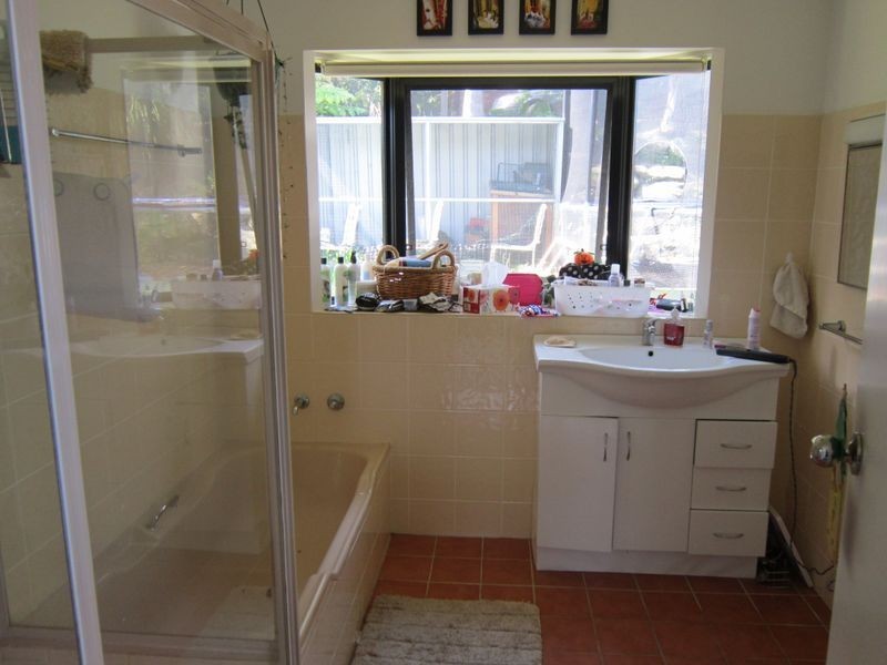 40 Sandstone Crescent, Tascott NSW 2250