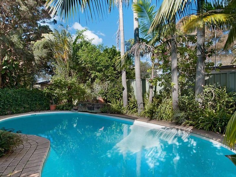 29 Collard Road, Point Clare NSW 2250