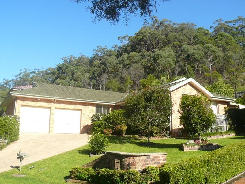 15 McKellar Close, Point Clare NSW 2250