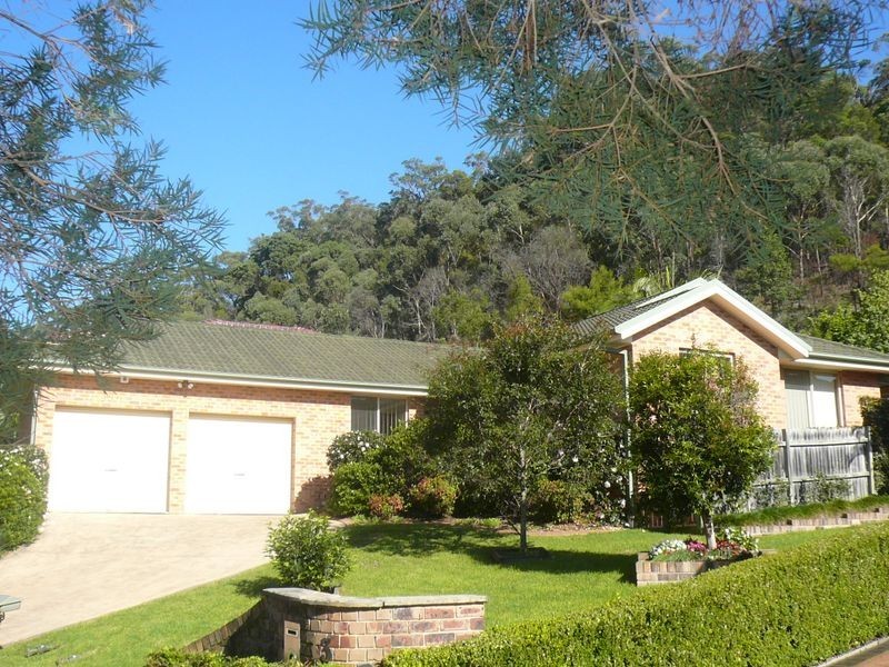 15 McKellar Close, Point Clare NSW 2250