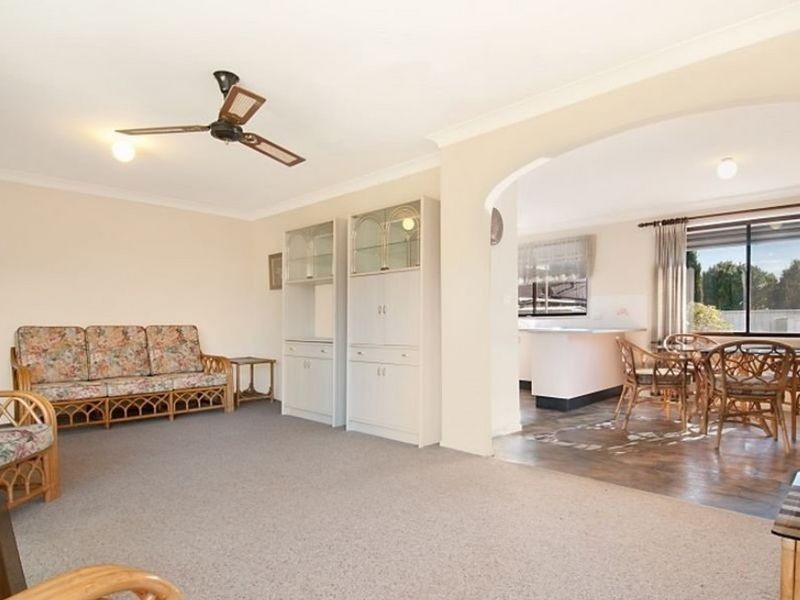3 Kulara Avenue, West Gosford NSW 2250