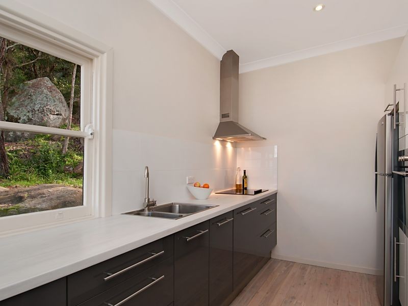 438 Glenrock Parade, Point Clare NSW 2250