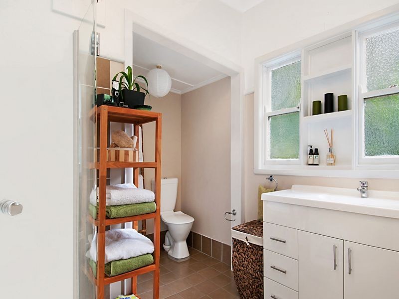438 Glenrock Parade, Point Clare NSW 2250