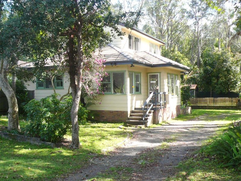 29 Fisher Road, Point Clare NSW 2250