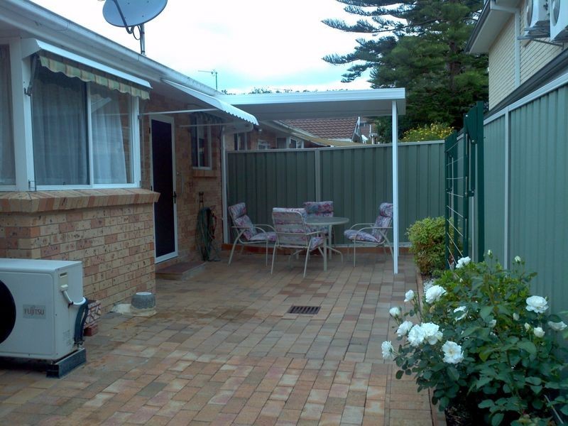 2/223 Brisbane Water Drive, Point Clare NSW 2250