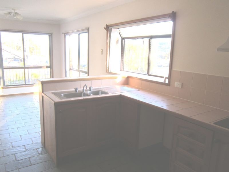 4 Kateena Avenue, Tascott NSW 2250