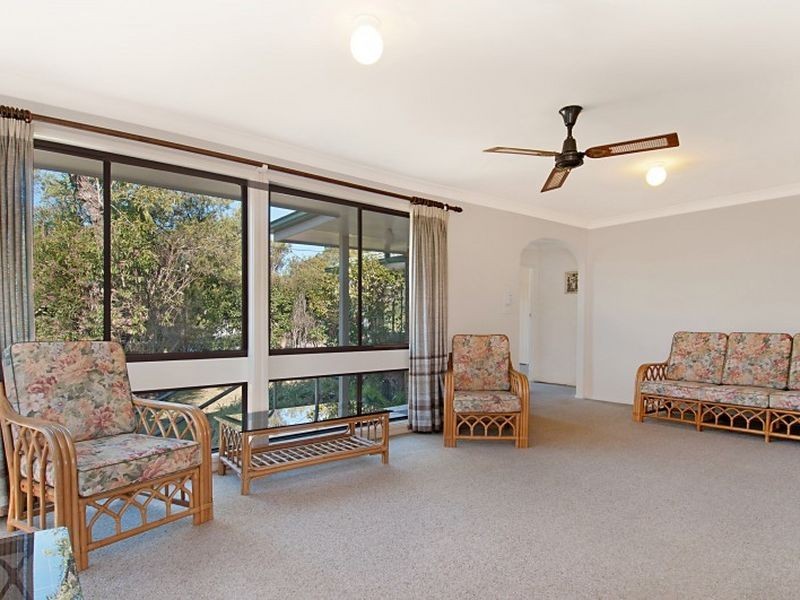 3 Kulara Avenue, West Gosford NSW 2250