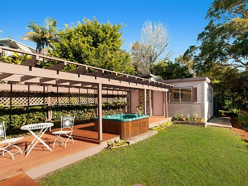 3 Penang Street, Point Clare NSW 2250