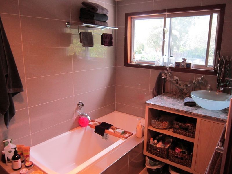 9 Shoreview Close, Point Clare NSW 2250