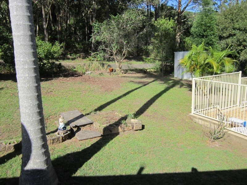 43 Tania Drive, Point Clare NSW 2250