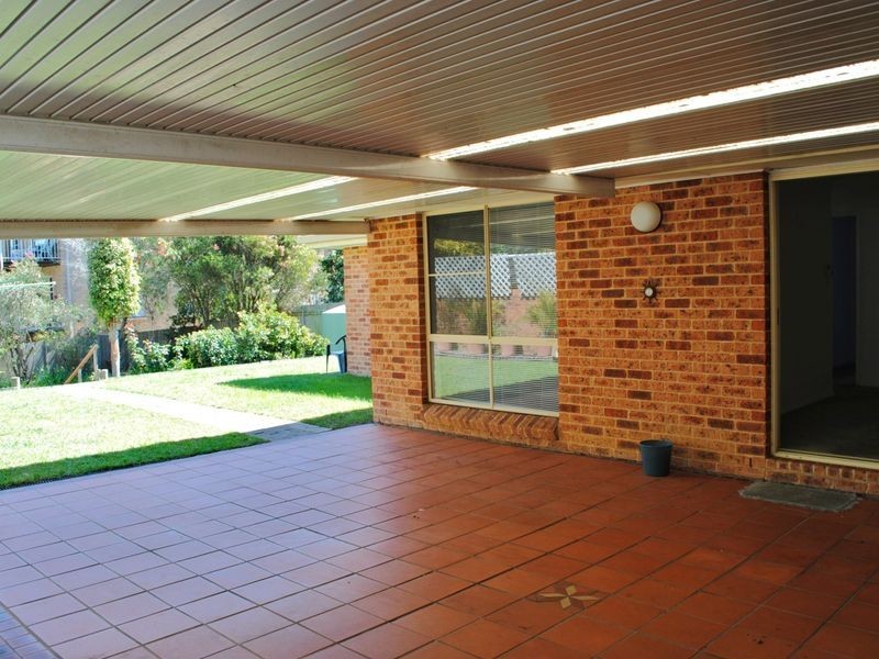 5 Noonan Point Avenue, Point Clare NSW 2250