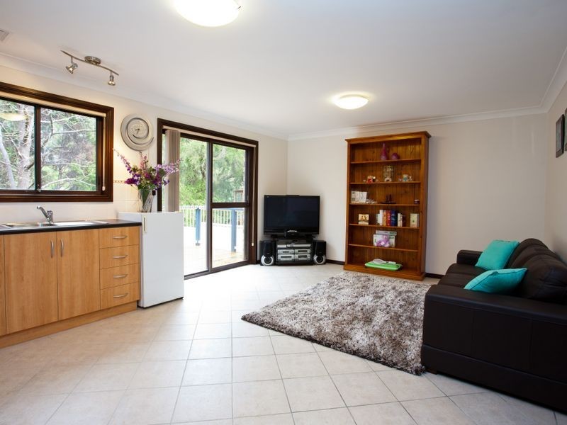 5 Northwind Avenue, Point Clare NSW 2250