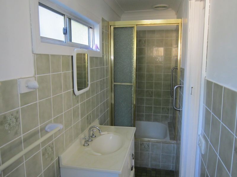 23 Henry Kendall Street, West Gosford NSW 2250