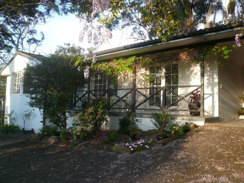 284 Avoca Drive, Green Point NSW 2251