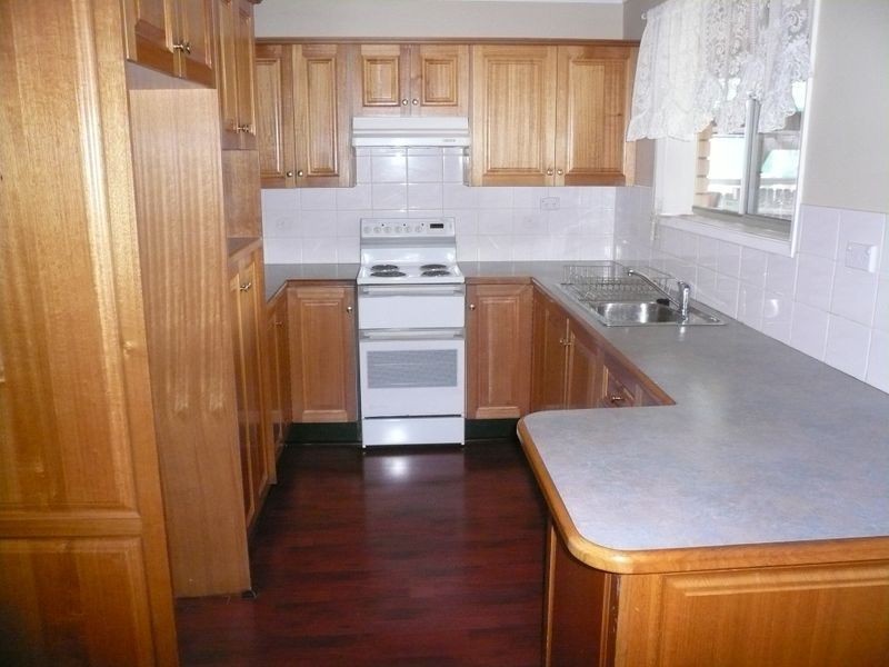 3 Bel-Hilton Parade, West Gosford NSW 2250