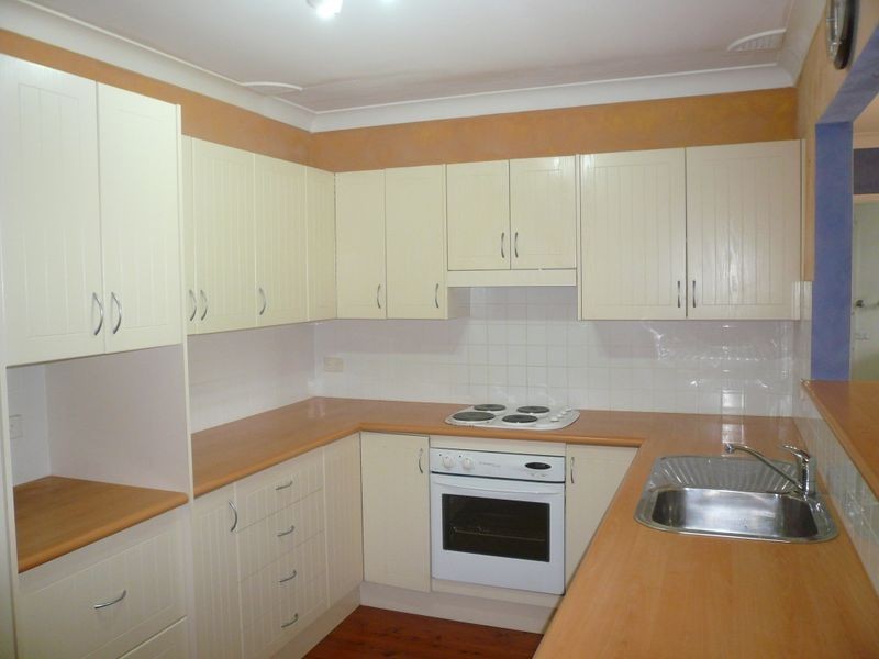 208 Brisbane Water Drive, Point Clare NSW 2250