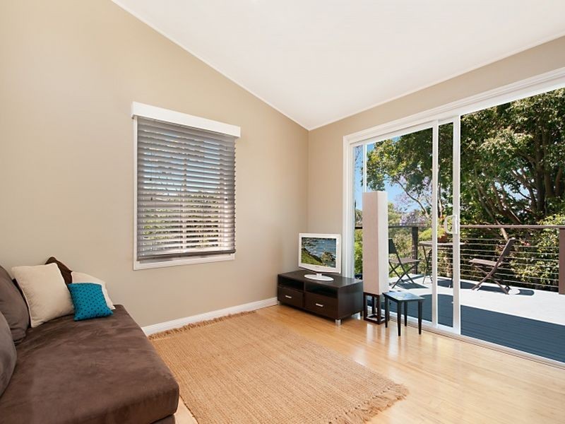 2/156a Brisbane Water Drive, Point Clare NSW 2250