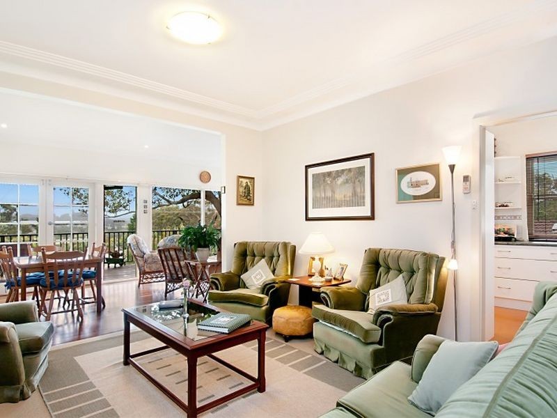13 Margaret Street, Point Clare NSW 2250