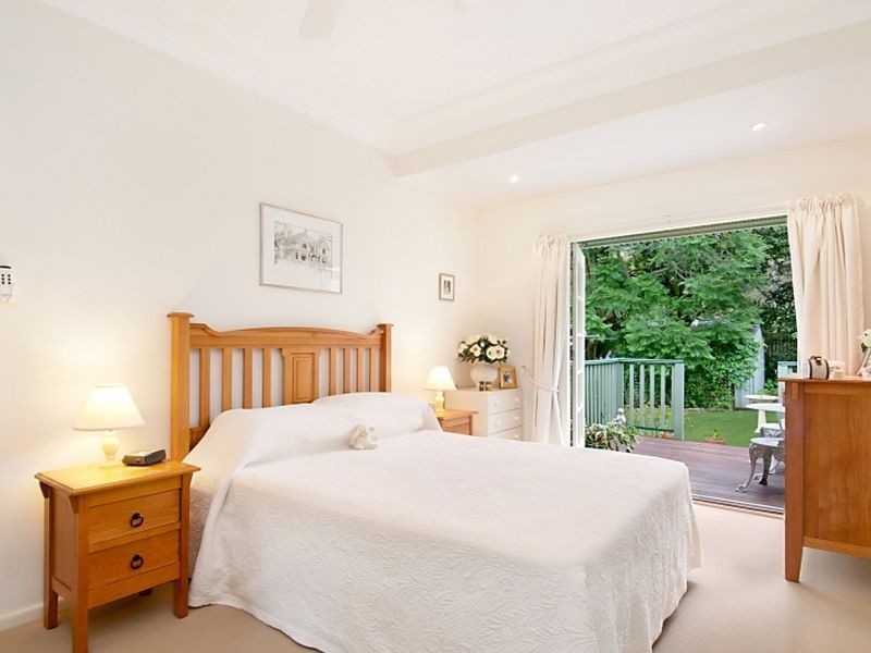 13 Margaret Street, Point Clare NSW 2250