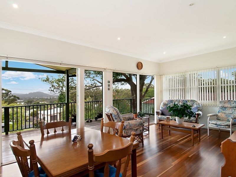 13 Margaret Street, Point Clare NSW 2250