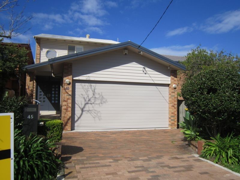 45 Kurrawa Avenue, Point Clare NSW 2250