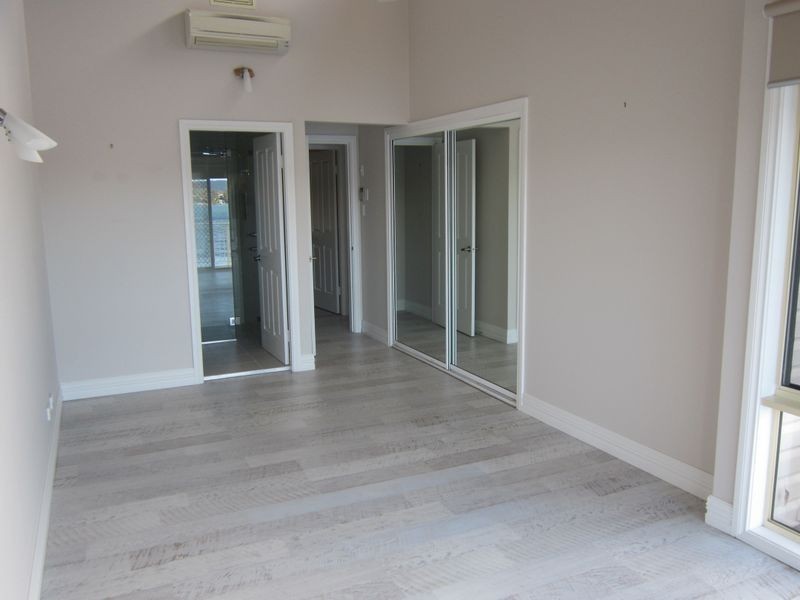 45 Kurrawa Avenue, Point Clare NSW 2250