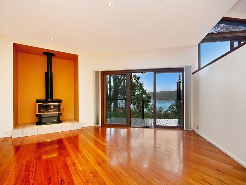 2 Bluefish Crescent, Tascott NSW 2250