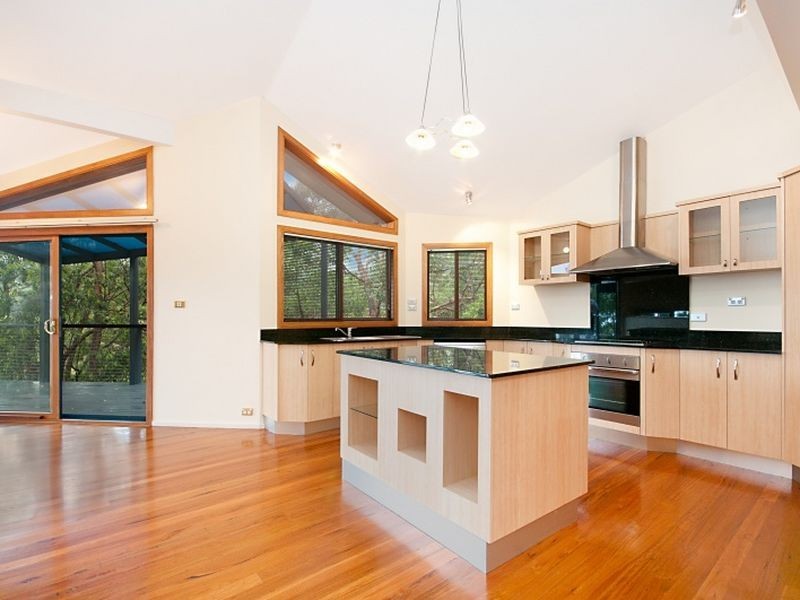 2 Bluefish Crescent, Tascott NSW 2250