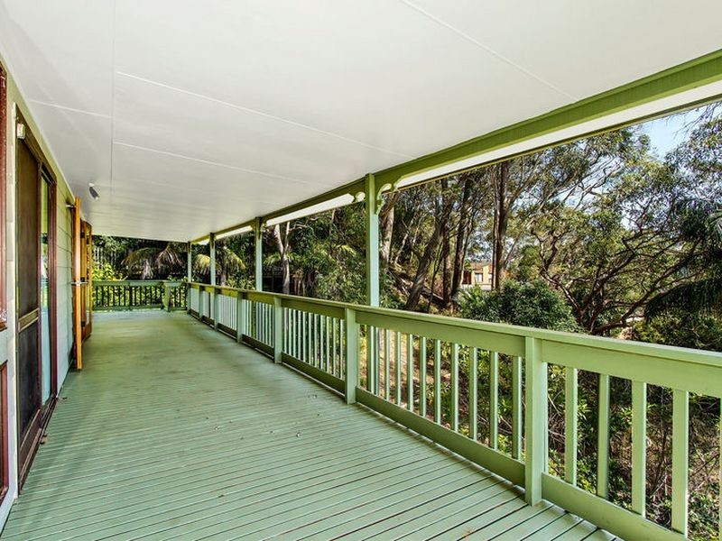 33 Penang Street, Point Clare NSW 2250