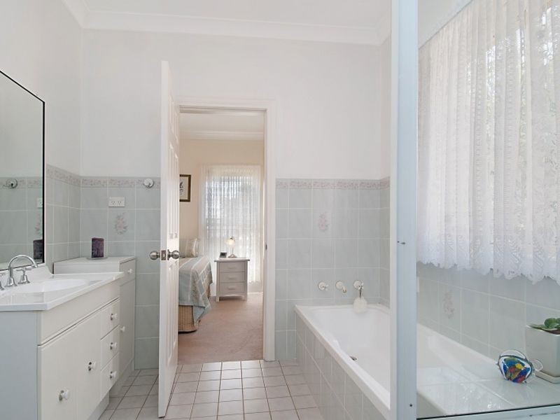 1/8 Scott Street, Point Clare NSW 2250