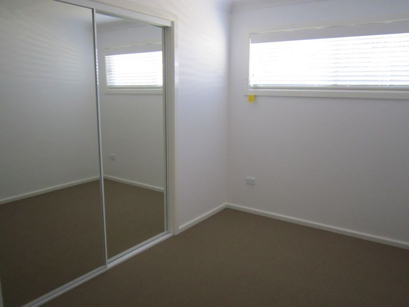 33a Golden Avenue, Point Clare NSW 2250