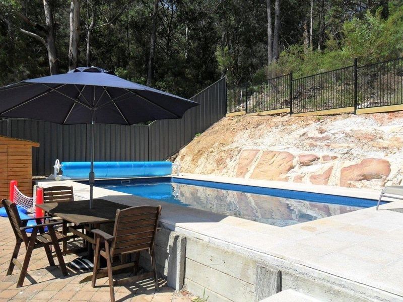 23 Henman Close, Point Clare NSW 2250