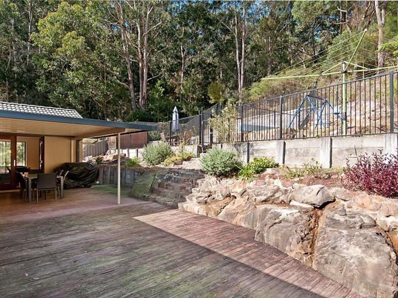 23 Henman Close, Point Clare NSW 2250