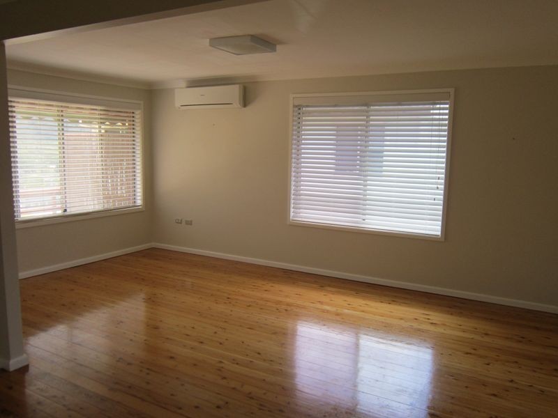 16 Sunnyside Avenue, Point Clare NSW 2250