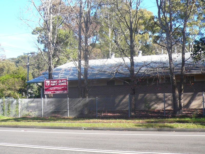 6 Takari Avenue, Point Clare NSW 2250